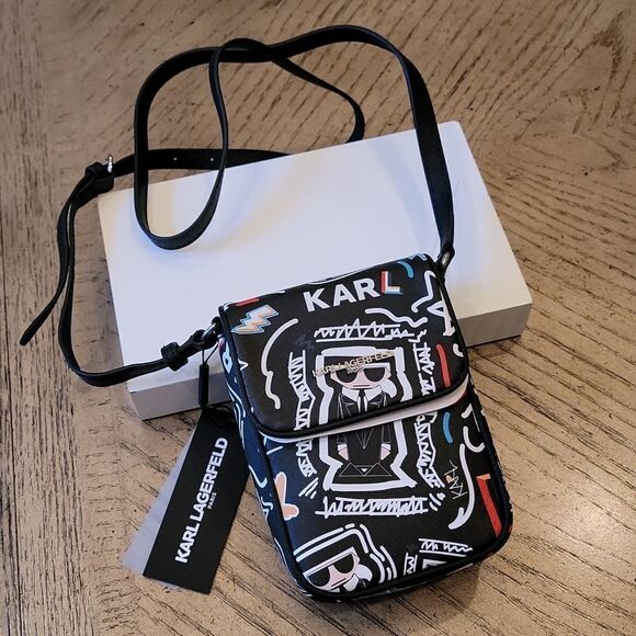 Karl Lagerfeld graffiti messenger bag NWT 🖤🤍 - Picture 7 of 8